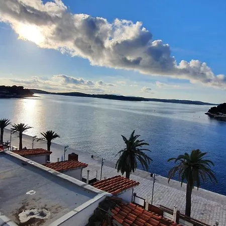 Apartments - 3 A Beautiful Apartment With A Sea View Hvar Town Exterior photo