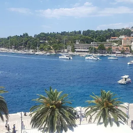 Apartments - 3 A Beautiful Apartment With A Sea View Hvar Town Exterior photo