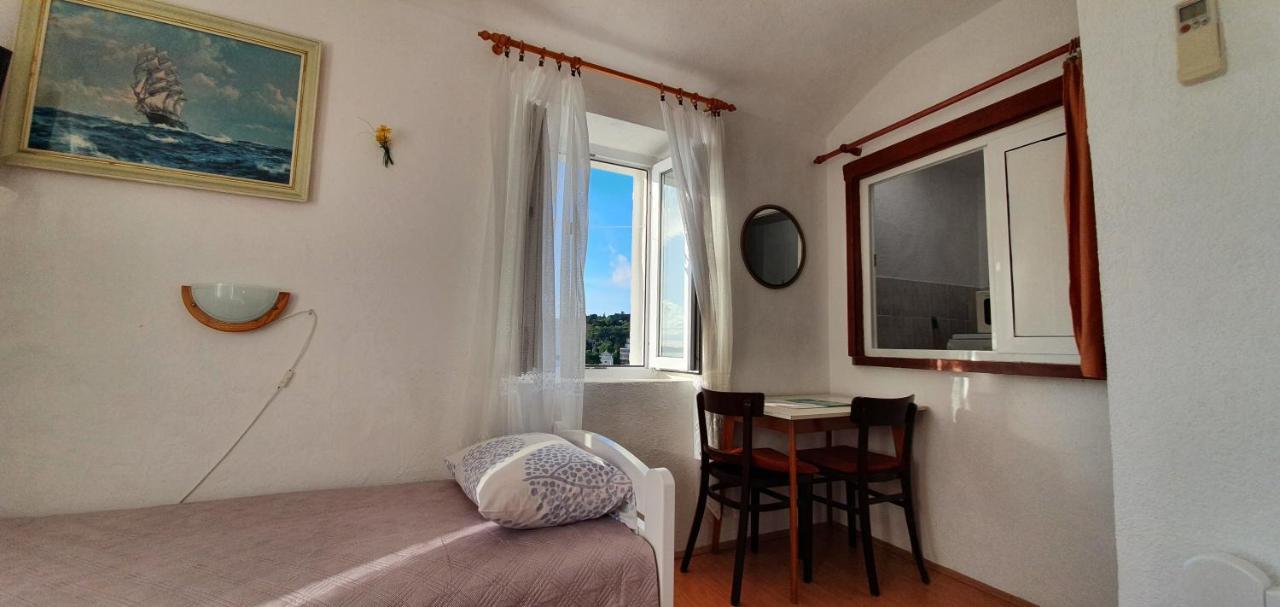 Apartment - 3 A Beautiful With A Sea View